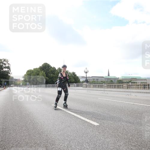 29.06.2025 - hella hamburg halbmarathon Jannik Wohlers http://msf.ph/oto/8140838 29.06.2025 09:03:58 Lombardsbrücke  meine-sportfotos.de