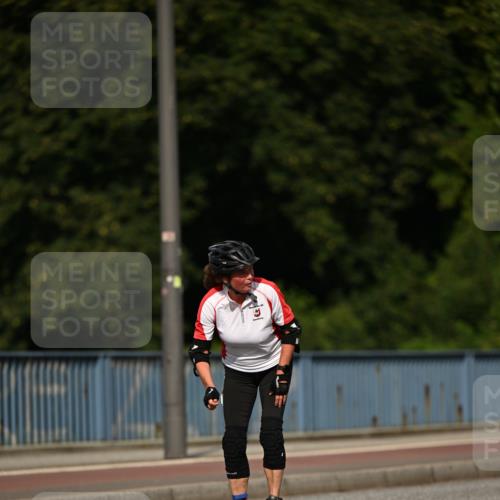 29.06.2025 - hella hamburg halbmarathon Dr. Thomas Lammeyer http://msf.ph/oto/8140920 29.06.2025 08:59:42 Kennedybrücke  meine-sportfotos.de