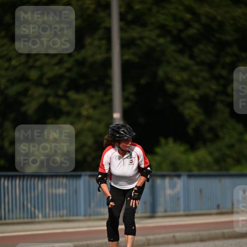 29.06.2025 - hella hamburg halbmarathon Dr. Thomas Lammeyer http://msf.ph/oto/8140922 29.06.2025 08:59:42 Kennedybrücke  meine-sportfotos.de