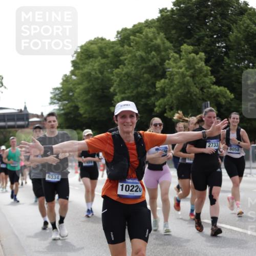 29.06.2025 - hella hamburg halbmarathon Jannik Wohlers http://msf.ph/oto/8140978 29.06.2025 10:43:23 Lombardsbrücke 1023, 1026, 1095, 1306, 1310, 1400, 1459, 2073, 2733, 3288, 3597, 4627, 4866, 5192, 5201, 5214, 5293, 5890, 6036, 6334, 6895, 6971, 6973, 7197, 7205, 7206, 7489, 7504, 8000, 8058, 8504, 9704, 9831, 10097, 10220, 10285, 10553, 10799, 12518, 12520, 12792, 13371, 13705, 13730, 13777, 14866, 15079, 15177, 15285, 15294, 15448, 15719, 15795, 15848, 16298, 16589, 16862, 17293, 17501, 18080, 18310, 18318, 18436 meine-sportfotos.de
