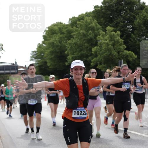 29.06.2025 - hella hamburg halbmarathon Jannik Wohlers http://msf.ph/oto/8140982 29.06.2025 10:43:24 Lombardsbrücke 1023, 1026, 1095, 1306, 1310, 1400, 1459, 2073, 2733, 3288, 3597, 4627, 4866, 5192, 5201, 5214, 5293, 5890, 6036, 6334, 6895, 6971, 6973, 7205, 7206, 7489, 7504, 8000, 8058, 8504, 8870, 9704, 10097, 10220, 10285, 10553, 10799, 12518, 12520, 12792, 13371, 13705, 13730, 13777, 14544, 14866, 15079, 15177, 15285, 15294, 15448, 15719, 15795, 15848, 16298, 16308, 16589, 16862, 17293, 17501, 18080, 18310, 18318, 18436 meine-sportfotos.de