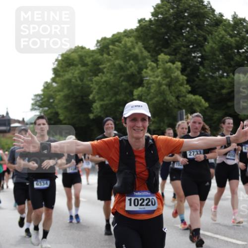 29.06.2025 - hella hamburg halbmarathon Jannik Wohlers http://msf.ph/oto/8141005 29.06.2025 10:43:24 Lombardsbrücke 1023, 1026, 1095, 1306, 1310, 1400, 1459, 2073, 2733, 3288, 3597, 4627, 4866, 5192, 5201, 5214, 5293, 5890, 6036, 6334, 6895, 6971, 6973, 7205, 7206, 7489, 7504, 8000, 8058, 8504, 8870, 9704, 10097, 10220, 10285, 10553, 10799, 12518, 12520, 12792, 13371, 13705, 13730, 13777, 14544, 14866, 15079, 15177, 15285, 15294, 15448, 15719, 15795, 15848, 16298, 16308, 16589, 16862, 17293, 17501, 18080, 18310, 18318, 18436 meine-sportfotos.de