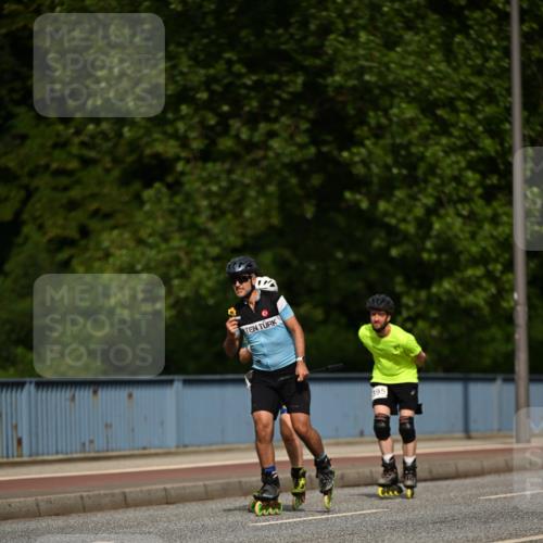 29.06.2025 - hella hamburg halbmarathon Dr. Thomas Lammeyer http://msf.ph/oto/8141024 29.06.2025 08:59:49 Kennedybrücke  meine-sportfotos.de