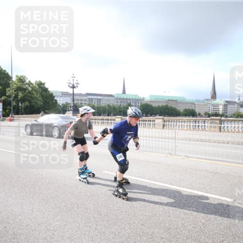 29.06.2025 - hella hamburg halbmarathon Jannik Wohlers http://msf.ph/oto/8141039 29.06.2025 09:06:18 Lombardsbrücke  meine-sportfotos.de