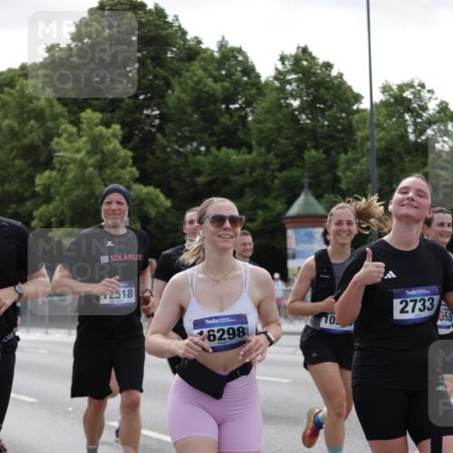 29.06.2025 - hella hamburg halbmarathon Jannik Wohlers http://msf.ph/oto/8141052 29.06.2025 10:43:25 Lombardsbrücke 1023, 1026, 1095, 1306, 1310, 1400, 1459, 2073, 2733, 3288, 3597, 4627, 4866, 5192, 5201, 5293, 5890, 6036, 6334, 6895, 6971, 6973, 7205, 7206, 7489, 7504, 8000, 8058, 8870, 9704, 10097, 10220, 10285, 10553, 10799, 12518, 12520, 12792, 13371, 13705, 13730, 13777, 14474, 14544, 14866, 15079, 15177, 15285, 15294, 15448, 15719, 15795, 15848, 16298, 16308, 16589, 16862, 17293, 17501, 18080, 18310, 18318, 18436 meine-sportfotos.de