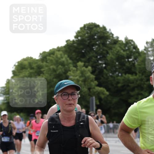 29.06.2025 - hella hamburg halbmarathon Jannik Wohlers http://msf.ph/oto/8141076 29.06.2025 10:43:30 Lombardsbrücke 1026, 1095, 1306, 1459, 2073, 2733, 3288, 3597, 4627, 4636, 5001, 5192, 5201, 5293, 5890, 5902, 5905, 6036, 6334, 6895, 7205, 7206, 7489, 8000, 8058, 8870, 9073, 9704, 9879, 10097, 10220, 10285, 10553, 10799, 12518, 12520, 12792, 13371, 13705, 13777, 14474, 14544, 15285, 15294, 15448, 15719, 16298, 16308, 16862, 17293, 17501, 18080, 18310, 18318 meine-sportfotos.de