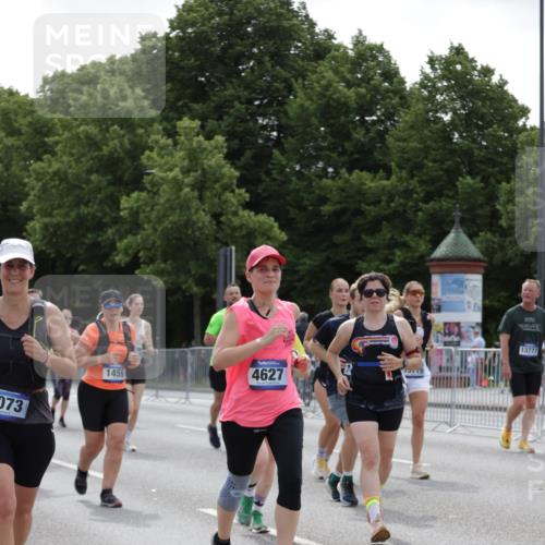 29.06.2025 - hella hamburg halbmarathon Jannik Wohlers http://msf.ph/oto/8141129 29.06.2025 10:43:32 Lombardsbrücke 1026, 1095, 1306, 1459, 1802, 1804, 2073, 2733, 3288, 3597, 4627, 4636, 5001, 5127, 5293, 5890, 5902, 5905, 6036, 6334, 6895, 7326, 7489, 8058, 8870, 9073, 9704, 9879, 10097, 10220, 10285, 10553, 10799, 12518, 12520, 12792, 13371, 13705, 13777, 13809, 13973, 14474, 14544, 15285, 15294, 15448, 15675, 15719, 16298, 16308, 16862, 17293, 18080, 18318 meine-sportfotos.de