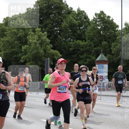 29.06.2025 - hella hamburg halbmarathon Jannik Wohlers http://msf.ph/oto/8141139 29.06.2025 10:43:32 Lombardsbrücke 1026, 1095, 1306, 1459, 1802, 1804, 2073, 2733, 3288, 3597, 4627, 4636, 5001, 5127, 5293, 5890, 5902, 5905, 6036, 6334, 6895, 7326, 7489, 8058, 8870, 9073, 9704, 9879, 10097, 10220, 10285, 10553, 10799, 12518, 12520, 12792, 13371, 13705, 13777, 13809, 13973, 14474, 14544, 15285, 15294, 15448, 15675, 15719, 16298, 16308, 16862, 17293, 18080, 18318 meine-sportfotos.de