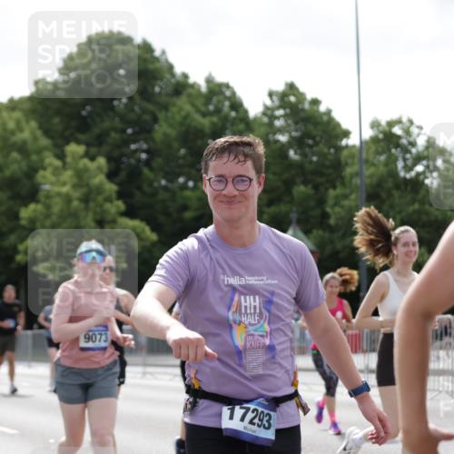 29.06.2025 - hella hamburg halbmarathon Jannik Wohlers http://msf.ph/oto/8141252 29.06.2025 10:43:37 Lombardsbrücke 1026, 1095, 1306, 1459, 1802, 1804, 2073, 2186, 2692, 3065, 3288, 3596, 4627, 4636, 4898, 5001, 5127, 5293, 5890, 5902, 5905, 6895, 7326, 7610, 8591, 8763, 8870, 8957, 9073, 9879, 12445, 12520, 12792, 13777, 13809, 13973, 14474, 14544, 14842, 14874, 15285, 15294, 15675, 15719, 16308, 16862, 17293, 17582, 18080 meine-sportfotos.de
