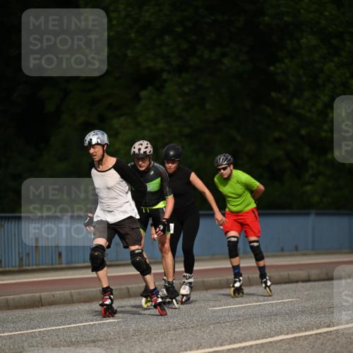 29.06.2025 - hella hamburg halbmarathon Dr. Thomas Lammeyer http://msf.ph/oto/8141311 29.06.2025 09:00:09 Kennedybrücke  meine-sportfotos.de