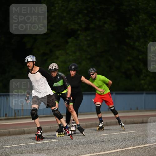 29.06.2025 - hella hamburg halbmarathon Dr. Thomas Lammeyer http://msf.ph/oto/8141316 29.06.2025 09:00:09 Kennedybrücke  meine-sportfotos.de