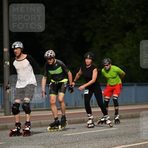 29.06.2025 - hella hamburg halbmarathon Dr. Thomas Lammeyer http://msf.ph/oto/8141365 29.06.2025 09:00:10 Kennedybrücke  meine-sportfotos.de
