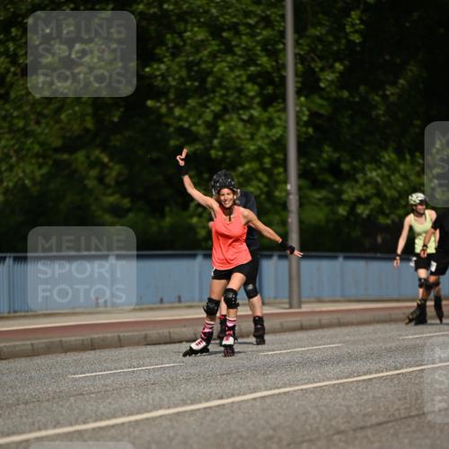 29.06.2025 - hella hamburg halbmarathon Dr. Thomas Lammeyer http://msf.ph/oto/8141376 29.06.2025 09:07:32 Kennedybrücke  meine-sportfotos.de