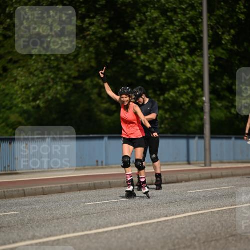 29.06.2025 - hella hamburg halbmarathon Dr. Thomas Lammeyer http://msf.ph/oto/8141399 29.06.2025 09:07:32 Kennedybrücke  meine-sportfotos.de