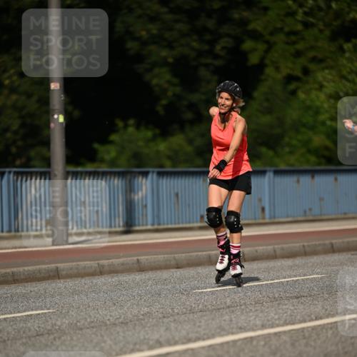 29.06.2025 - hella hamburg halbmarathon Dr. Thomas Lammeyer http://msf.ph/oto/8141473 29.06.2025 09:07:34 Kennedybrücke  meine-sportfotos.de