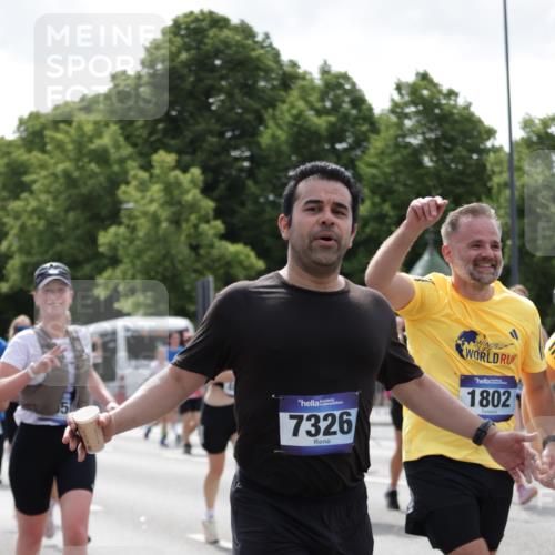 29.06.2025 - hella hamburg halbmarathon Jannik Wohlers http://msf.ph/oto/8141481 29.06.2025 10:43:44 Lombardsbrücke 1095, 1519, 1802, 1804, 2186, 2692, 3065, 3596, 4627, 4636, 4898, 5001, 5127, 5730, 5731, 5902, 5905, 7326, 7610, 7818, 7842, 8591, 8763, 8870, 8957, 9073, 9510, 9879, 10223, 11955, 12256, 12445, 13629, 13809, 13832, 13973, 13987, 14031, 14474, 14544, 14842, 14874, 15675, 16244, 16308, 16862, 17582, 17844 meine-sportfotos.de