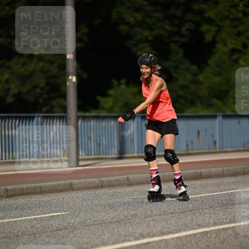 29.06.2025 - hella hamburg halbmarathon Dr. Thomas Lammeyer http://msf.ph/oto/8141506 29.06.2025 09:07:34 Kennedybrücke  meine-sportfotos.de