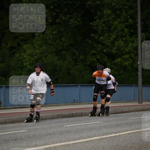 29.06.2025 - hella hamburg halbmarathon Dr. Thomas Lammeyer http://msf.ph/oto/8141555 29.06.2025 09:00:15 Kennedybrücke  meine-sportfotos.de