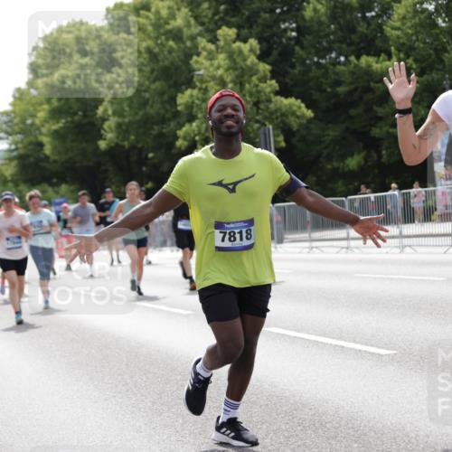 29.06.2025 - hella hamburg halbmarathon Jannik Wohlers http://msf.ph/oto/8141728 29.06.2025 10:43:50 Lombardsbrücke 1345, 1519, 1802, 1804, 2186, 2343, 2610, 2692, 3065, 3596, 4496, 4898, 5127, 5647, 5730, 5731, 7326, 7610, 7818, 7842, 8272, 8591, 8763, 8957, 9510, 10223, 11825, 11955, 12256, 12322, 12445, 12803, 12995, 13629, 13809, 13832, 13906, 13973, 13987, 14031, 14123, 14654, 14842, 14874, 15646, 15675, 16244, 16805, 17273, 17314, 17582, 17844, 17968 meine-sportfotos.de