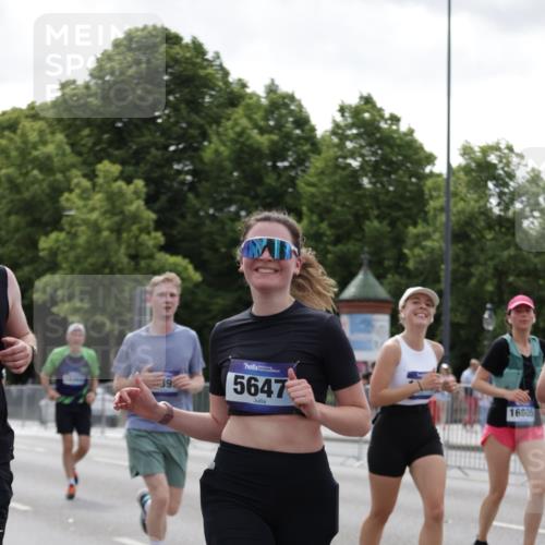 29.06.2025 - hella hamburg halbmarathon Jannik Wohlers http://msf.ph/oto/8141881 29.06.2025 10:44:01 Lombardsbrücke 1345, 1519, 2343, 2610, 3506, 4496, 5647, 5649, 6002, 7216, 7842, 8272, 9510, 10006, 10223, 10303, 10304, 10416, 11825, 11955, 12256, 12322, 12409, 12803, 12995, 13262, 13288, 13330, 13390, 13629, 13832, 13906, 13987, 14091, 14123, 14350, 14654, 14971, 15646, 16232, 16805, 17273, 17314, 17844, 17968 meine-sportfotos.de