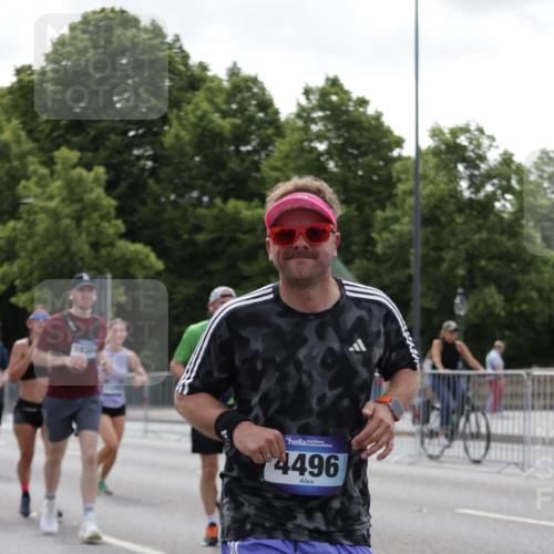 29.06.2025 - hella hamburg halbmarathon Jannik Wohlers http://msf.ph/oto/8141912 29.06.2025 10:44:03 Lombardsbrücke 1345, 1519, 2343, 2610, 3506, 4496, 5647, 5649, 6002, 7216, 7842, 8272, 9510, 9536, 10006, 10223, 10303, 10304, 10416, 11825, 12256, 12322, 12409, 12803, 12995, 13262, 13288, 13330, 13390, 13832, 13906, 14091, 14123, 14350, 14654, 14971, 15646, 16232, 16805, 17273, 17314, 17844, 17968 meine-sportfotos.de