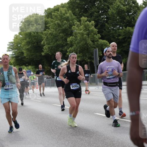 29.06.2025 - hella hamburg halbmarathon Jannik Wohlers http://msf.ph/oto/8141990 29.06.2025 10:44:07 Lombardsbrücke 1345, 2343, 2610, 3506, 4215, 4496, 4968, 5355, 5647, 5649, 6002, 7216, 8272, 9397, 9536, 10006, 10303, 10304, 10416, 11825, 12322, 12409, 13262, 13288, 13330, 13390, 13906, 14091, 14123, 14350, 14654, 14971, 15646, 16232, 16805, 17273, 17314, 17968, 18454, 18459, 19133 meine-sportfotos.de