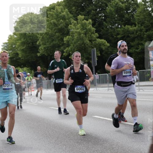 29.06.2025 - hella hamburg halbmarathon Jannik Wohlers http://msf.ph/oto/8141999 29.06.2025 10:44:08 Lombardsbrücke 1345, 2343, 2610, 3506, 4215, 4496, 4968, 5355, 5647, 5649, 6002, 7216, 9397, 9536, 10006, 10303, 10304, 10416, 11825, 12322, 12409, 13262, 13288, 13330, 13390, 13906, 14091, 14123, 14350, 14654, 14681, 14971, 15646, 16232, 16805, 17273, 17314, 17968, 18454, 18459, 19133 meine-sportfotos.de