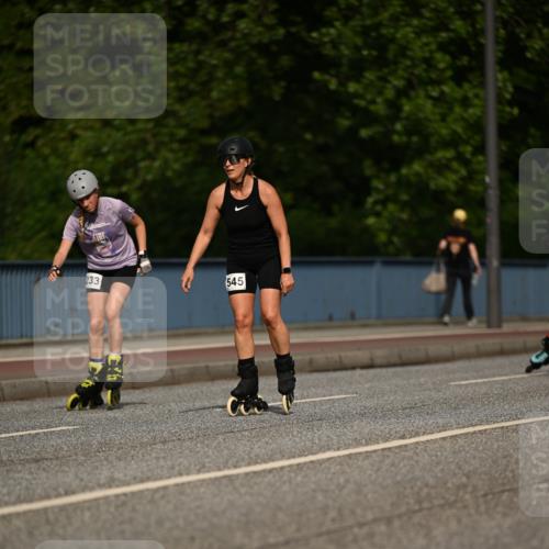 29.06.2025 - hella hamburg halbmarathon Dr. Thomas Lammeyer http://msf.ph/oto/8142034 29.06.2025 09:00:32 Kennedybrücke  meine-sportfotos.de