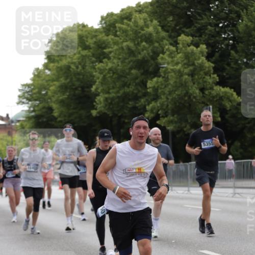 29.06.2025 - hella hamburg halbmarathon Jannik Wohlers http://msf.ph/oto/8142050 29.06.2025 10:44:11 Lombardsbrücke 2674, 3506, 4215, 4968, 5355, 5649, 6002, 7216, 9331, 9333, 9397, 9536, 10006, 10303, 10304, 10416, 11825, 12409, 13262, 13288, 13330, 13390, 14091, 14350, 14681, 14971, 16232, 17273, 17372, 17968, 18454, 18459, 19133 meine-sportfotos.de