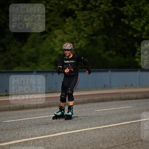 29.06.2025 - hella hamburg halbmarathon Dr. Thomas Lammeyer http://msf.ph/oto/8142125 29.06.2025 09:00:34 Kennedybrücke  meine-sportfotos.de
