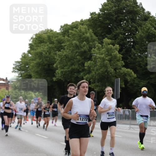 29.06.2025 - hella hamburg halbmarathon Jannik Wohlers http://msf.ph/oto/8142223 29.06.2025 10:44:24 Lombardsbrücke 1273, 1629, 1924, 2674, 3570, 4215, 4275, 4968, 5355, 6841, 6888, 8582, 9036, 9084, 9085, 9331, 9333, 9397, 10668, 10707, 11272, 12318, 13039, 13261, 14325, 14681, 15809, 16101, 16494, 16577, 17372, 18454, 18459, 19133 meine-sportfotos.de