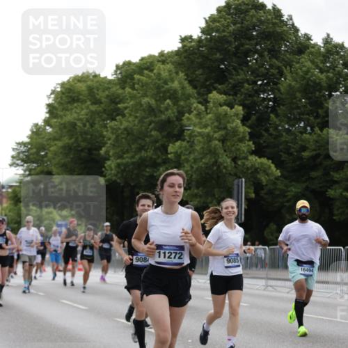 29.06.2025 - hella hamburg halbmarathon Jannik Wohlers http://msf.ph/oto/8142232 29.06.2025 10:44:24 Lombardsbrücke 1273, 1629, 1924, 2674, 3570, 4215, 4275, 4968, 5355, 6841, 6888, 8582, 9036, 9084, 9085, 9331, 9333, 9397, 10668, 10707, 11272, 12318, 13039, 13261, 14325, 14681, 15809, 16101, 16494, 16577, 17372, 18454, 18459, 19133 meine-sportfotos.de