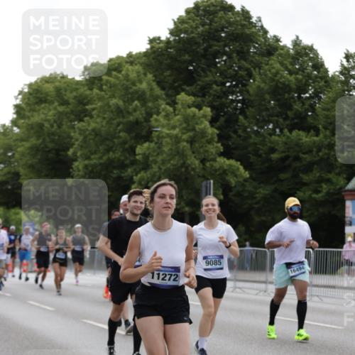 29.06.2025 - hella hamburg halbmarathon Jannik Wohlers http://msf.ph/oto/8142249 29.06.2025 10:44:24 Lombardsbrücke 1273, 1629, 1924, 2674, 3570, 4215, 4275, 4968, 5355, 6841, 6888, 8582, 9036, 9084, 9085, 9331, 9333, 9397, 10668, 10707, 11272, 12318, 13039, 13261, 14325, 14681, 15809, 16101, 16494, 16577, 17372, 18454, 18459, 19133 meine-sportfotos.de