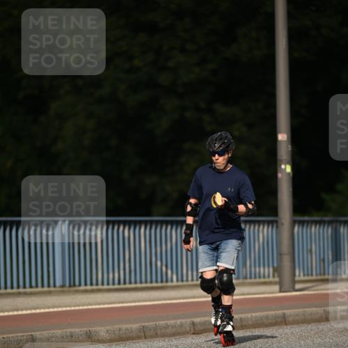 29.06.2025 - hella hamburg halbmarathon Dr. Thomas Lammeyer http://msf.ph/oto/8142446 29.06.2025 09:00:46 Kennedybrücke  meine-sportfotos.de