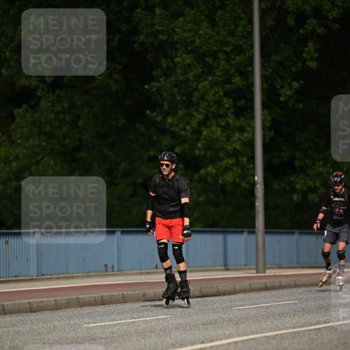 29.06.2025 - hella hamburg halbmarathon Dr. Thomas Lammeyer http://msf.ph/oto/8142474 29.06.2025 09:00:49 Kennedybrücke  meine-sportfotos.de
