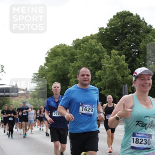 29.06.2025 - hella hamburg halbmarathon Jannik Wohlers http://msf.ph/oto/8142615 29.06.2025 10:44:38 Lombardsbrücke 1024, 1273, 1629, 1685, 1924, 2007, 2779, 3570, 4186, 4275, 4337, 5190, 6509, 6841, 6888, 7699, 7912, 8582, 8594, 8762, 8907, 9036, 10562, 10566, 10668, 10707, 12198, 12332, 12334, 12394, 13039, 13261, 13580, 14325, 14758, 14777, 15458, 15750, 15998, 16101, 16850, 17521, 18084, 18230, 18294 meine-sportfotos.de