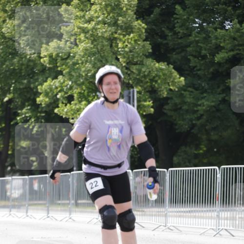 29.06.2025 - hella hamburg halbmarathon Jannik Wohlers http://msf.ph/oto/8142660 29.06.2025 09:05:57 Lombardsbrücke  meine-sportfotos.de