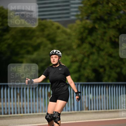 29.06.2025 - hella hamburg halbmarathon Dr. Thomas Lammeyer http://msf.ph/oto/8142667 29.06.2025 09:11:00 Kennedybrücke  meine-sportfotos.de