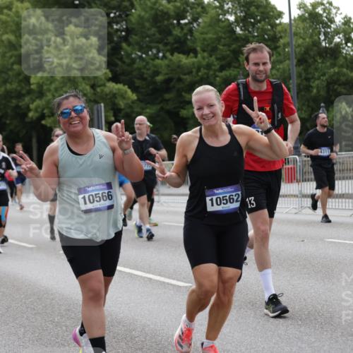 29.06.2025 - hella hamburg halbmarathon Jannik Wohlers http://msf.ph/oto/8142722 29.06.2025 10:44:42 Lombardsbrücke 1024, 1273, 1629, 1685, 2007, 2779, 3160, 3164, 3570, 4186, 4275, 4337, 4851, 5190, 6509, 7699, 7912, 8594, 8762, 8907, 10562, 10566, 10707, 11393, 12198, 12332, 12334, 12394, 12793, 12905, 13261, 13580, 14513, 14758, 14777, 15458, 15750, 15751, 15998, 16850, 17521, 18084, 18230, 18294 meine-sportfotos.de