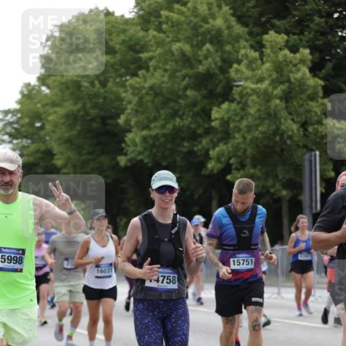 29.06.2025 - hella hamburg halbmarathon Jannik Wohlers http://msf.ph/oto/8142818 29.06.2025 10:44:49 Lombardsbrücke 1685, 1798, 3160, 3164, 3879, 3993, 4099, 4102, 4186, 4337, 4504, 4820, 4851, 5099, 5108, 5190, 5636, 5949, 6509, 6763, 6788, 6911, 6980, 7699, 7912, 8594, 8605, 8762, 10225, 10562, 10566, 11119, 11314, 11393, 11473, 11474, 11725, 12198, 12332, 12334, 12415, 12793, 12856, 12878, 12905, 13555, 14002, 14185, 14379, 14410, 14513, 14742, 14758, 14777, 15011, 15450, 15458, 15517, 15557, 15750, 15751, 15998, 17521, 18084, 18294 meine-sportfotos.de