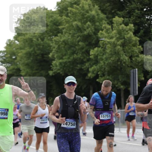 29.06.2025 - hella hamburg halbmarathon Jannik Wohlers http://msf.ph/oto/8142821 29.06.2025 10:44:49 Lombardsbrücke 1685, 1798, 3160, 3164, 3879, 3993, 4099, 4102, 4186, 4337, 4504, 4820, 4851, 5099, 5108, 5190, 5636, 5949, 6509, 6763, 6788, 6911, 6980, 7699, 7912, 8594, 8605, 8762, 10225, 10562, 10566, 11119, 11314, 11393, 11473, 11474, 11725, 12198, 12332, 12334, 12415, 12793, 12856, 12878, 12905, 13555, 14002, 14185, 14379, 14410, 14513, 14742, 14758, 14777, 15011, 15450, 15458, 15517, 15557, 15750, 15751, 15998, 17521, 18084, 18294 meine-sportfotos.de