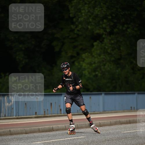 29.06.2025 - hella hamburg halbmarathon Dr. Thomas Lammeyer http://msf.ph/oto/8142839 29.06.2025 09:00:52 Kennedybrücke  meine-sportfotos.de