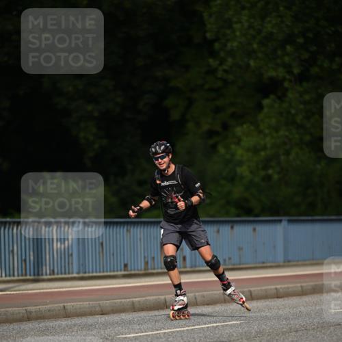 29.06.2025 - hella hamburg halbmarathon Dr. Thomas Lammeyer http://msf.ph/oto/8142849 29.06.2025 09:00:52 Kennedybrücke  meine-sportfotos.de