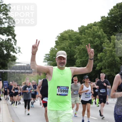 29.06.2025 - hella hamburg halbmarathon Jannik Wohlers http://msf.ph/oto/8142892 29.06.2025 10:44:50 Lombardsbrücke 1685, 1798, 3160, 3164, 3879, 3993, 4099, 4102, 4186, 4337, 4504, 4820, 4851, 5099, 5108, 5190, 5339, 5636, 5949, 6509, 6763, 6788, 6911, 6980, 7699, 7912, 8594, 8605, 8762, 10225, 11119, 11314, 11393, 11473, 11474, 11725, 12198, 12332, 12334, 12415, 12793, 12856, 12878, 12905, 13555, 14002, 14185, 14379, 14410, 14513, 14742, 14758, 14777, 15011, 15450, 15458, 15517, 15557, 15750, 15751, 15998 meine-sportfotos.de