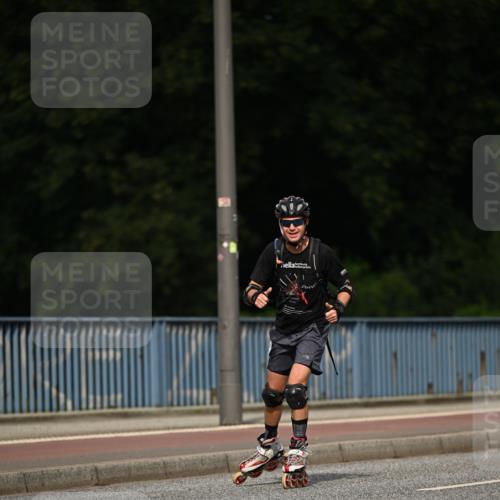 29.06.2025 - hella hamburg halbmarathon Dr. Thomas Lammeyer http://msf.ph/oto/8142909 29.06.2025 09:00:52 Kennedybrücke  meine-sportfotos.de