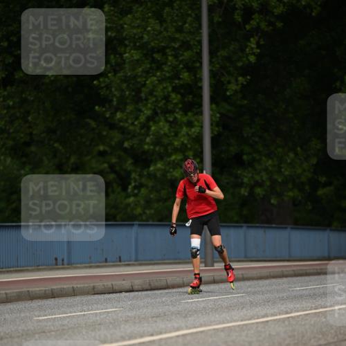 29.06.2025 - hella hamburg halbmarathon Dr. Thomas Lammeyer http://msf.ph/oto/8142931 29.06.2025 09:00:55 Kennedybrücke  meine-sportfotos.de