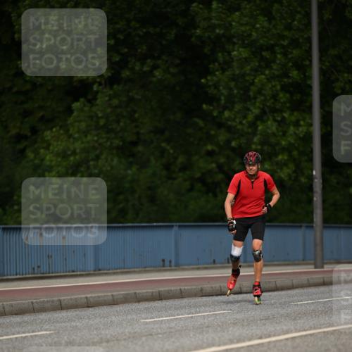 29.06.2025 - hella hamburg halbmarathon Dr. Thomas Lammeyer http://msf.ph/oto/8142950 29.06.2025 09:00:56 Kennedybrücke  meine-sportfotos.de