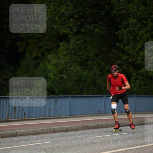 29.06.2025 - hella hamburg halbmarathon Dr. Thomas Lammeyer http://msf.ph/oto/8142964 29.06.2025 09:00:56 Kennedybrücke  meine-sportfotos.de