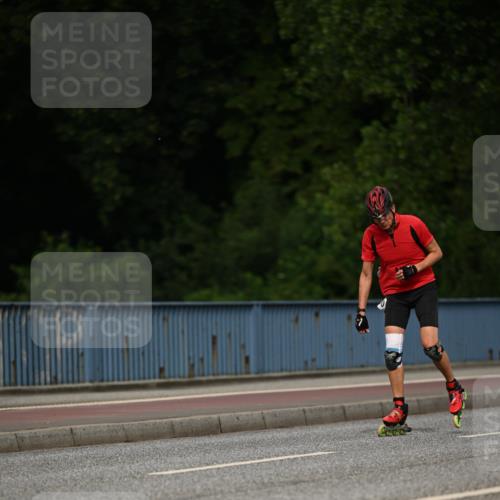 29.06.2025 - hella hamburg halbmarathon Dr. Thomas Lammeyer http://msf.ph/oto/8142981 29.06.2025 09:00:57 Kennedybrücke  meine-sportfotos.de