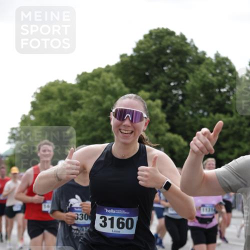 29.06.2025 - hella hamburg halbmarathon Jannik Wohlers http://msf.ph/oto/8143087 29.06.2025 10:44:56 Lombardsbrücke 1685, 1713, 1798, 2216, 2217, 3160, 3164, 3357, 3377, 3879, 3993, 4099, 4102, 4186, 4306, 4337, 4504, 4820, 4851, 5099, 5108, 5339, 5636, 5949, 6150, 6509, 6763, 6788, 6911, 6922, 6980, 7283, 7530, 7541, 7859, 8594, 8605, 8762, 9620, 10182, 10225, 10812, 11119, 11314, 11393, 11473, 11474, 11725, 11726, 12415, 12575, 12793, 12856, 12878, 12905, 13555, 13862, 14002, 14185, 14232, 14379, 14410, 14513, 14742, 14758, 15011, 15450, 15517, 15557, 15692, 15750, 15751, 15998 meine-sportfotos.de